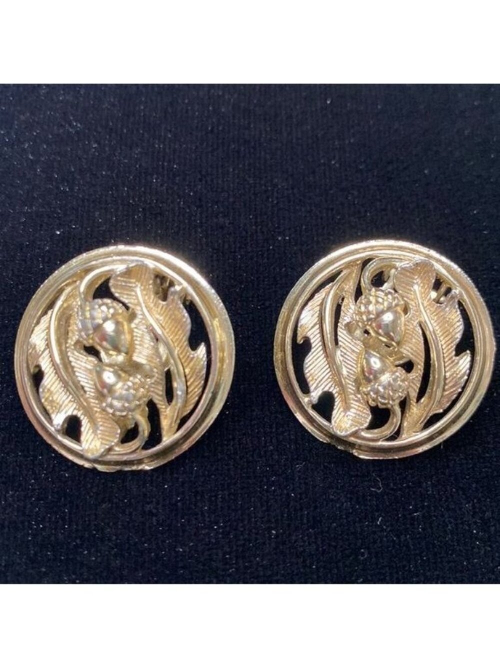 Vintage Signed Star Clip On Gold-tone Earrings